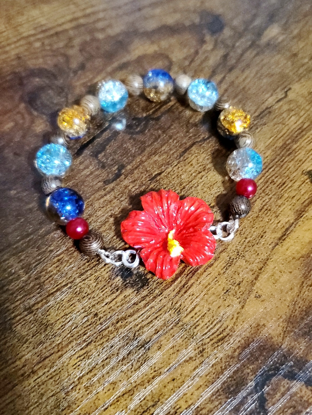 Red Hibiscus Beaded Stretch Bracelet - Tropical Floral Accent